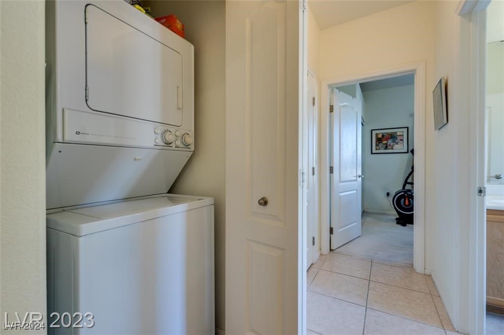 2305 West Horizon Ridge Parkway 2024 Property Photo 33