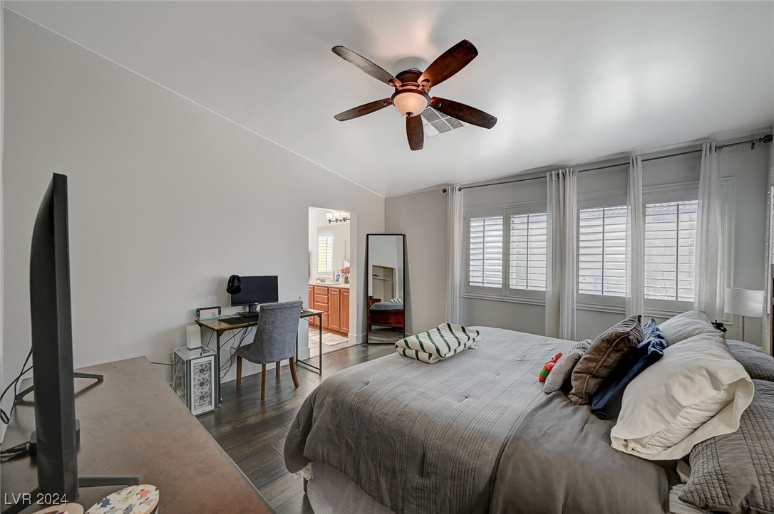 4727 Sweeping Glen Street Property Photo 19