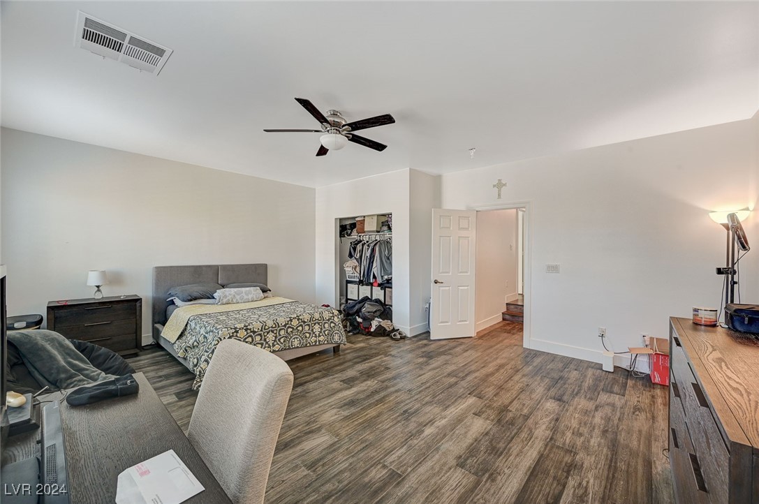 4727 Sweeping Glen Street Property Photo 24