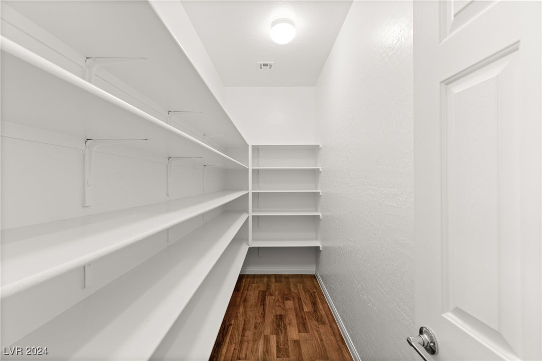 5590 Trilling Bird Drive Property Photo 12