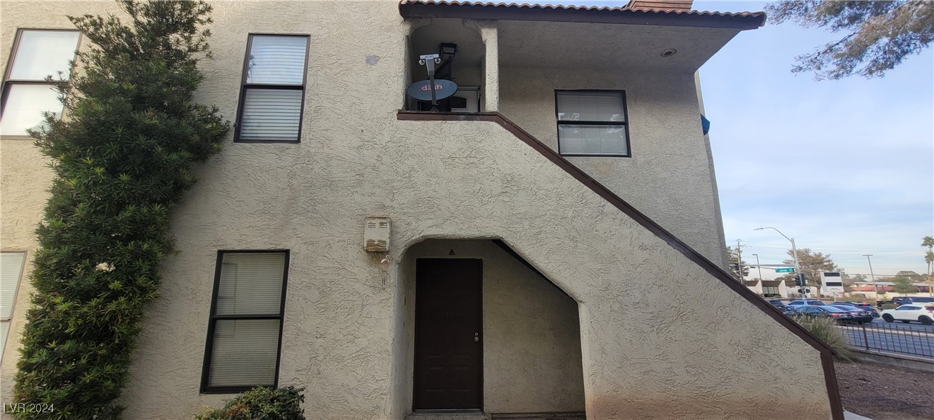 6109 West Oakey Boulevard C Property Photo