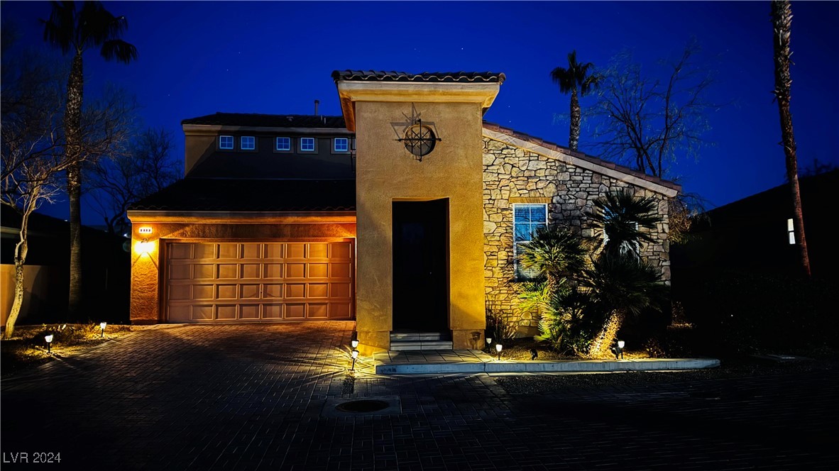 1282 Calcione Drive Property Photo 1