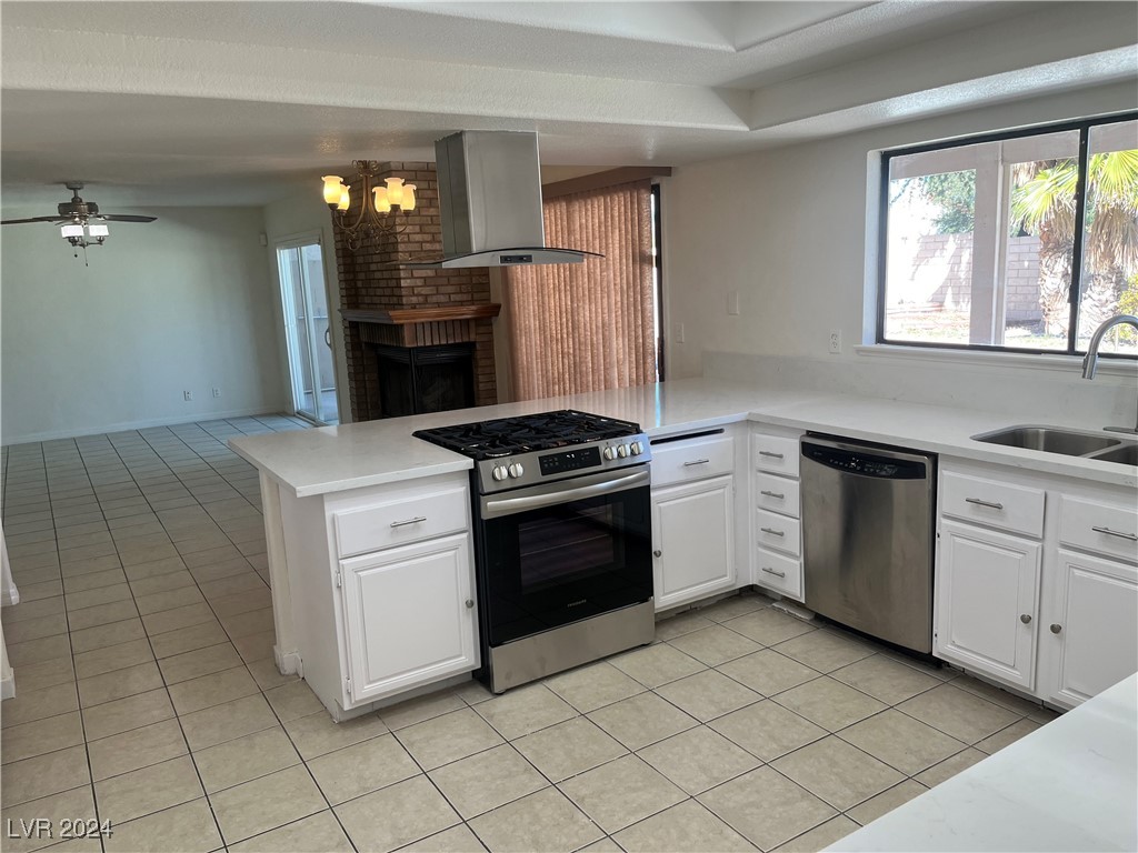 414 Ackerman Lane Property Photo 10