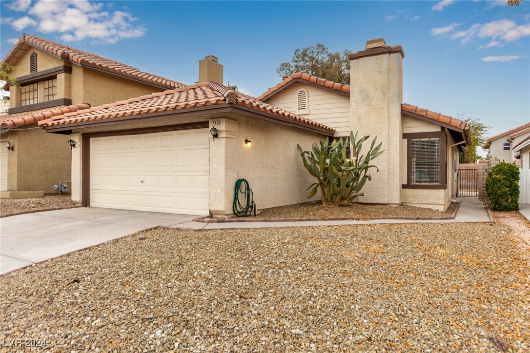 7556 Kalmalii Avenue Property Photo 6