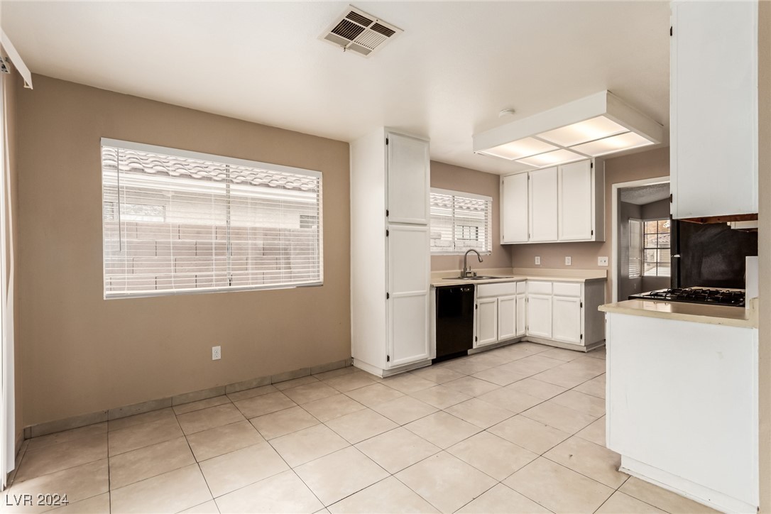 7556 Kalmalii Avenue Property Photo 18