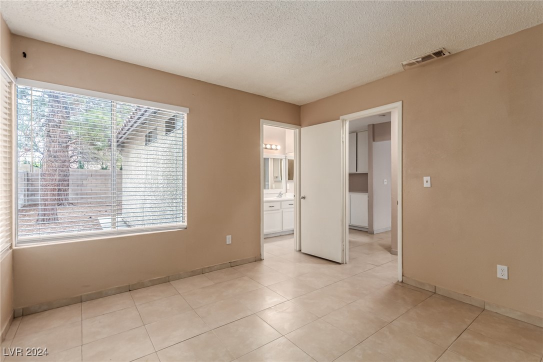 7556 Kalmalii Avenue Property Photo 21