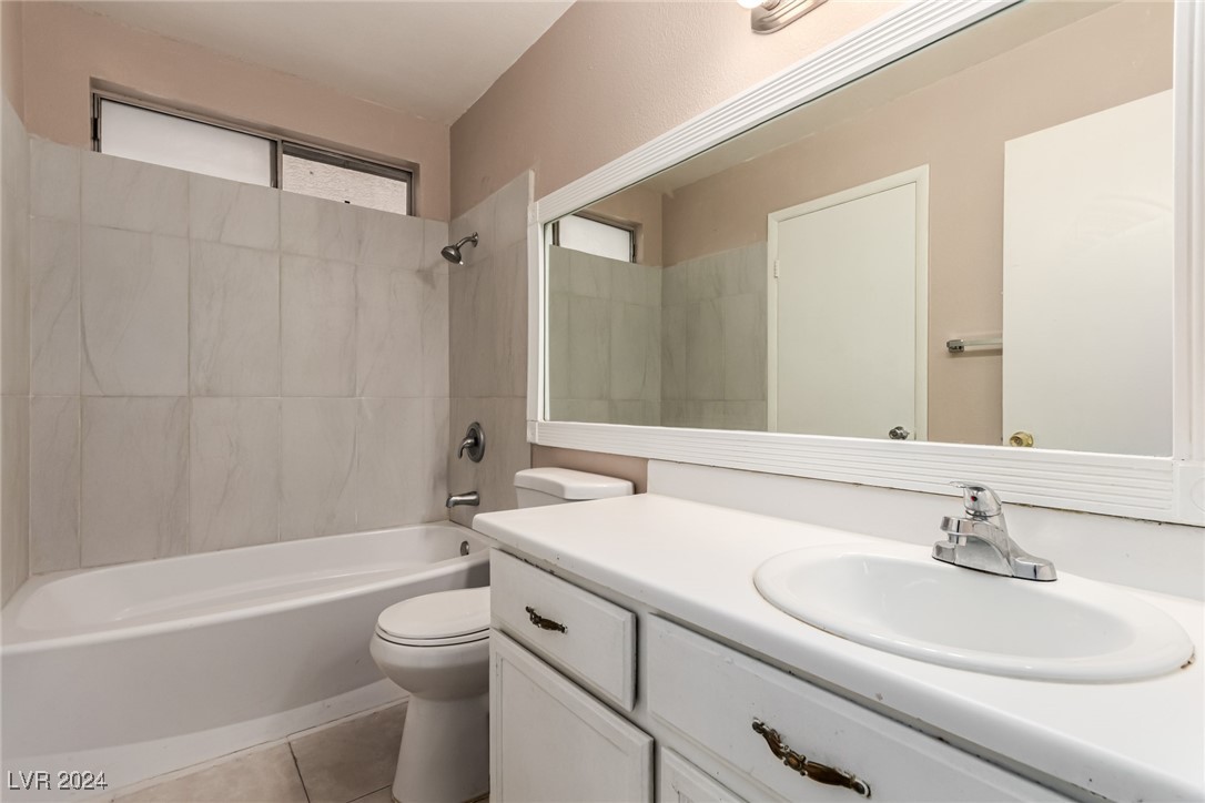 7556 Kalmalii Avenue Property Photo 22