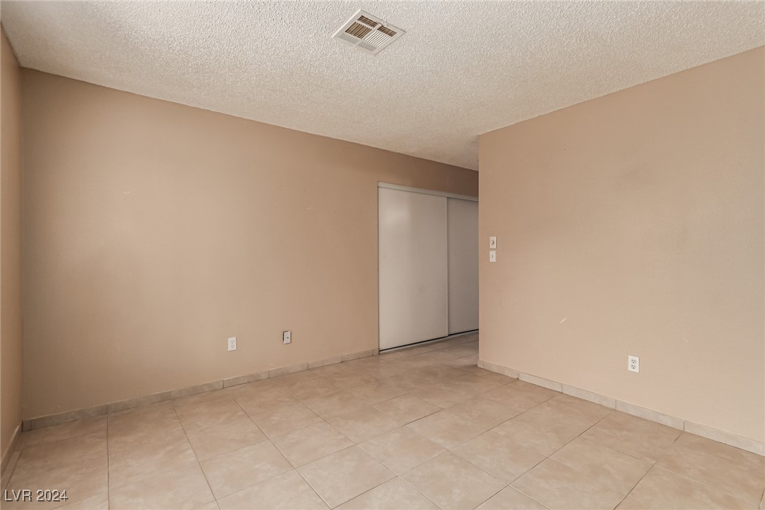 7556 Kalmalii Avenue Property Photo 25