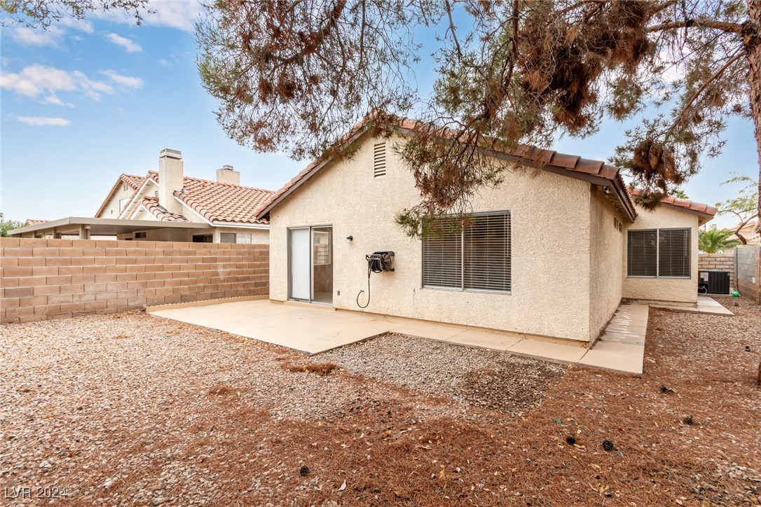 7556 Kalmalii Avenue Property Photo 34