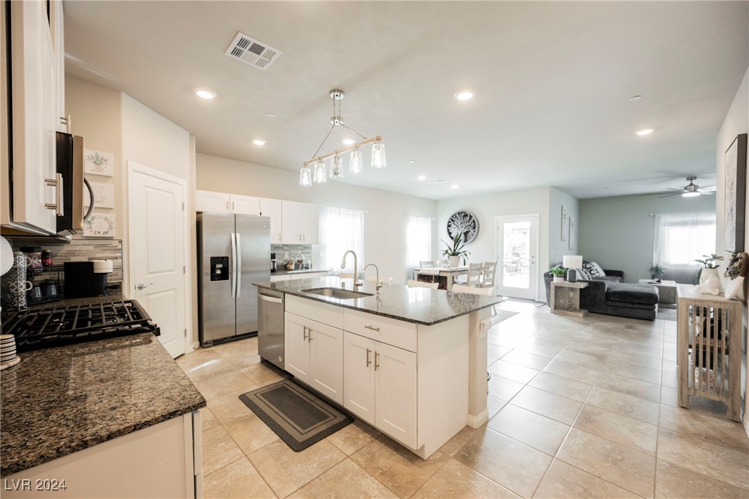 10311 Sequoia Falls Place Property Photo 5