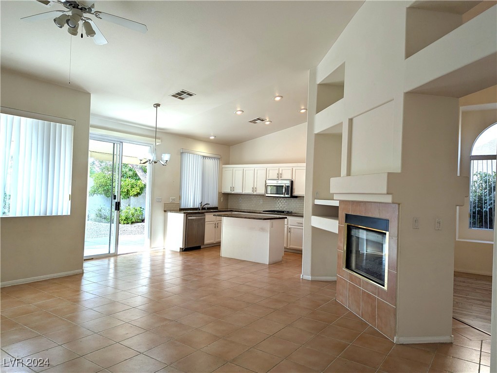9728 Echo Hills Drive Property Photo 11