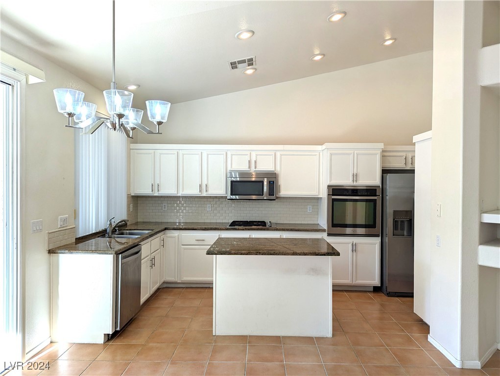 9728 Echo Hills Drive Property Photo 14