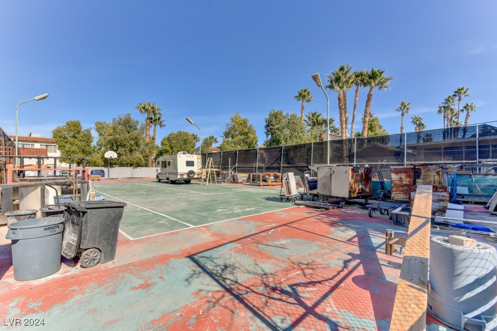 1818 Waldman Avenue Property Photo 10