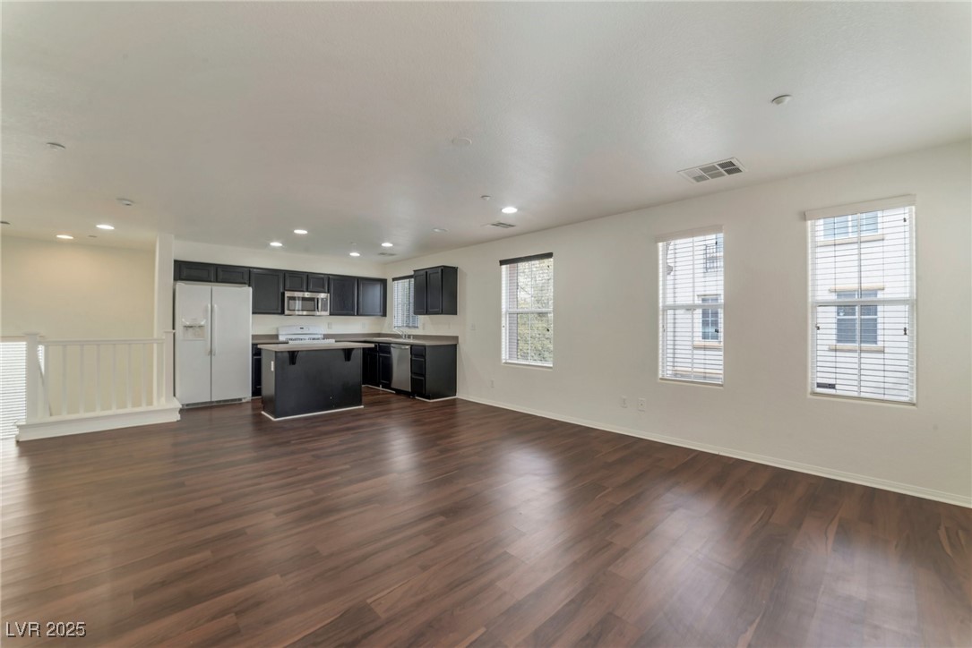 6485 Arrow Cottage Court Property Photo 11