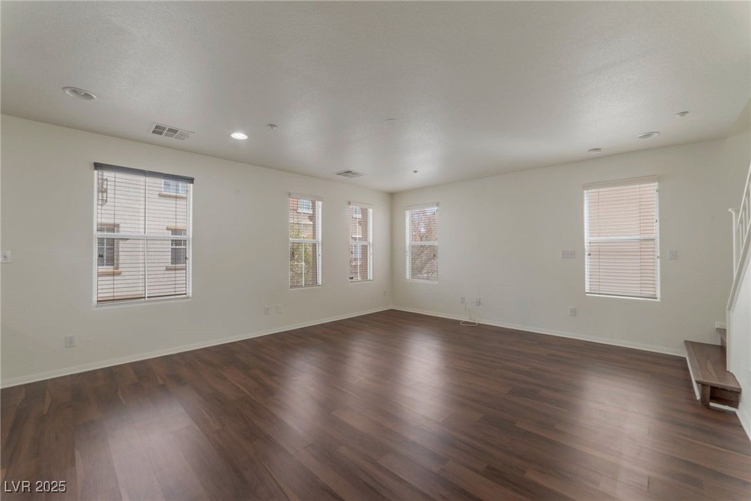 6485 Arrow Cottage Court Property Photo 12