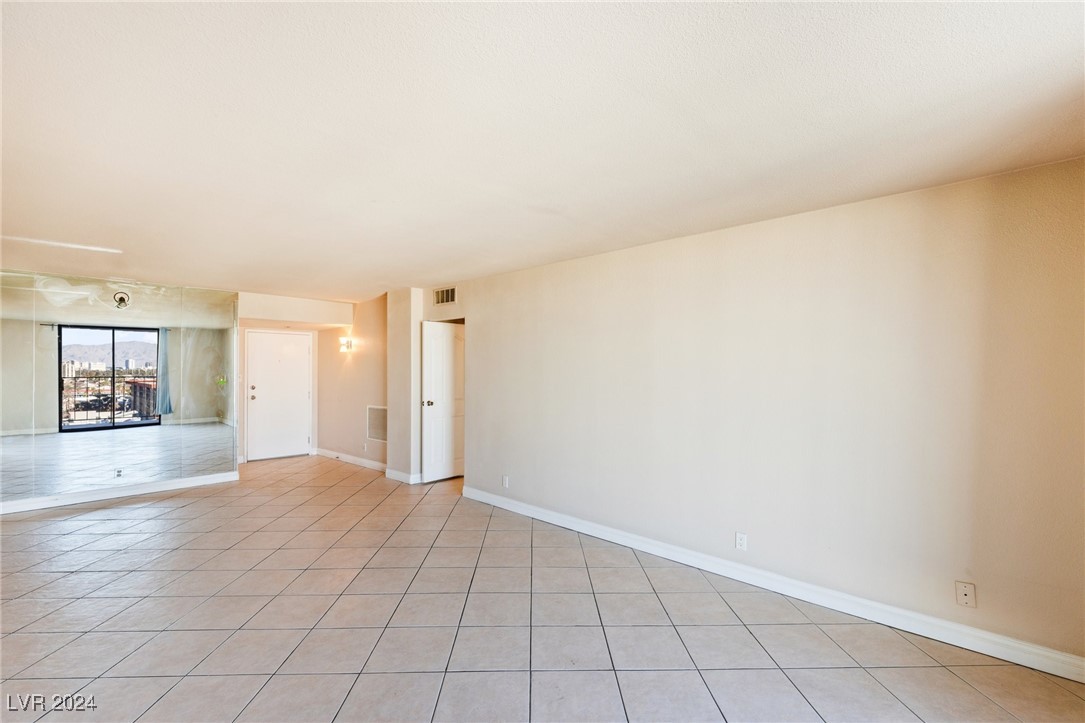 3930 University Center Drive 1003 Property Photo 10