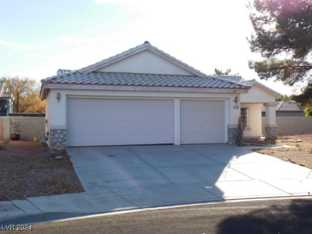 1113 Cloudy Day Drive Property Photo 3