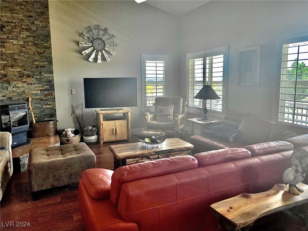 675 Gino Court Property Photo 10