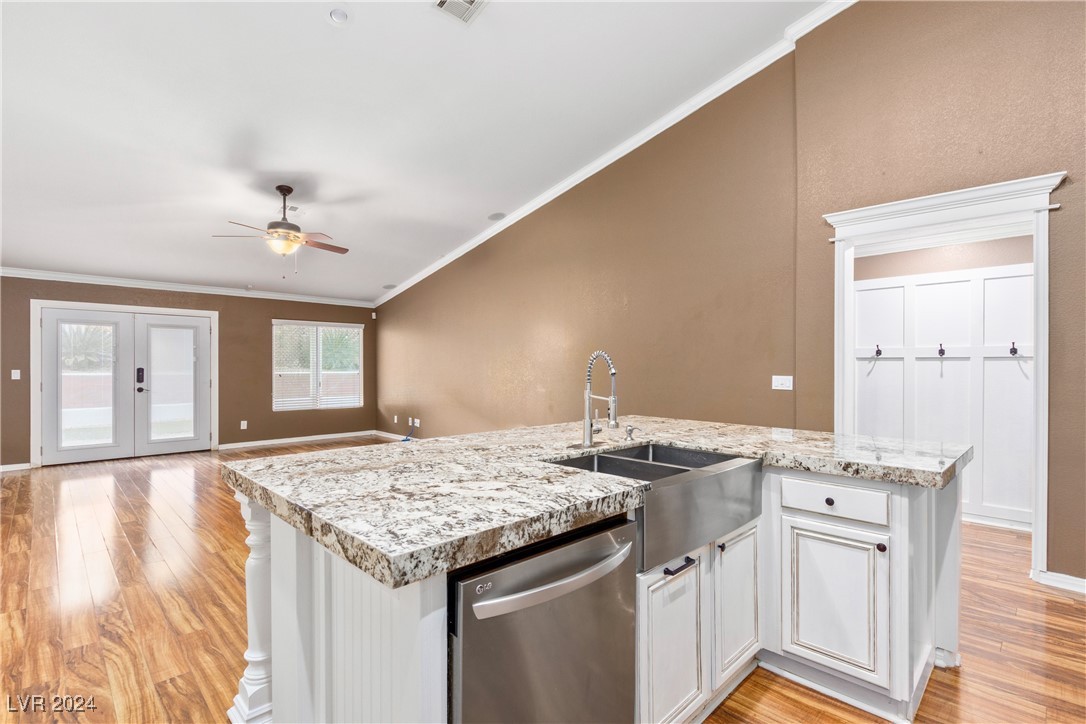 1053 Plentywood Place Property Photo 8