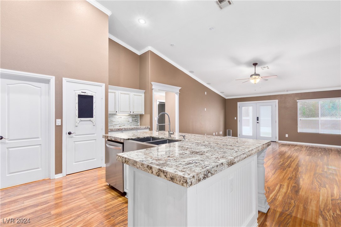 1053 Plentywood Place Property Photo 11