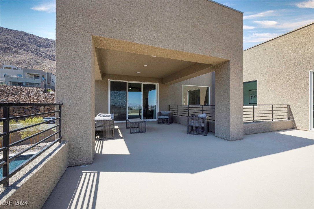318 Shaded Canyon Drive Property Photo 42