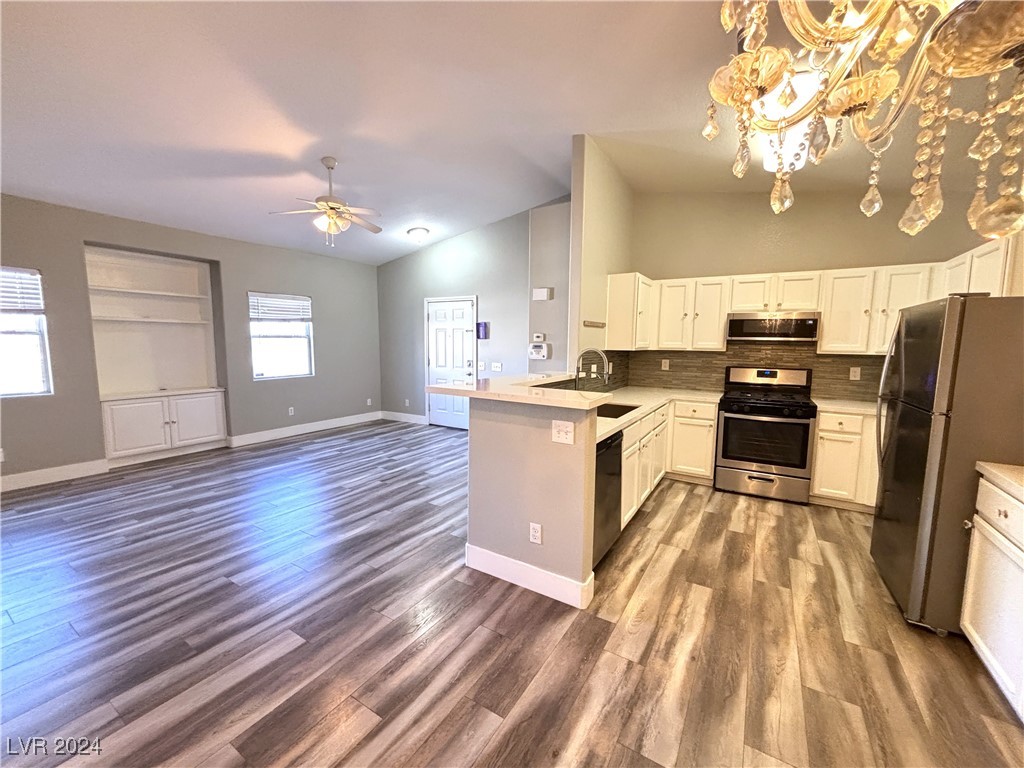 2053 Jasper Bluff Street 201 Property Photo 16