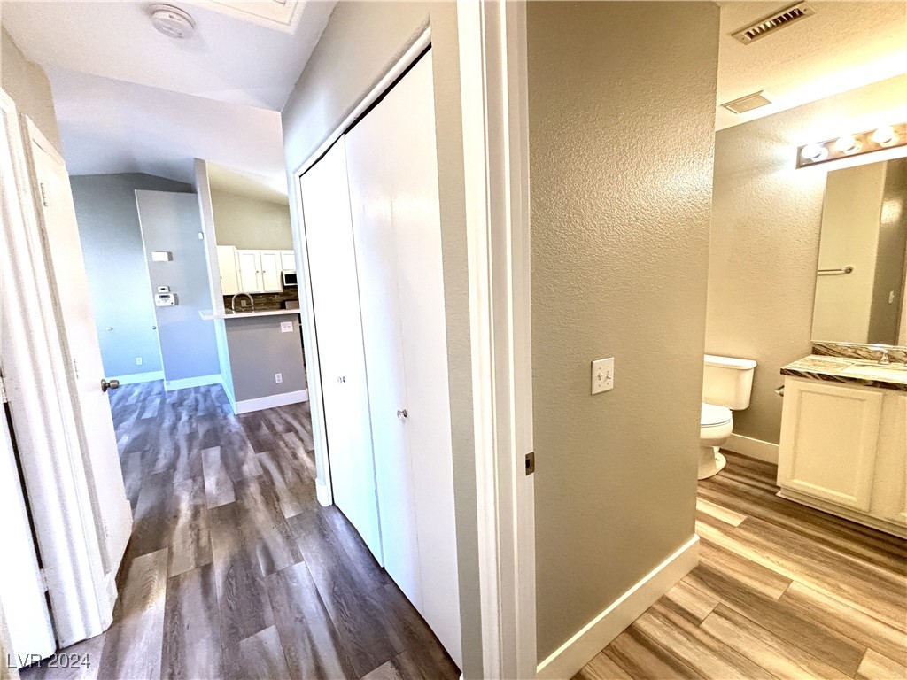2053 Jasper Bluff Street 201 Property Photo 27