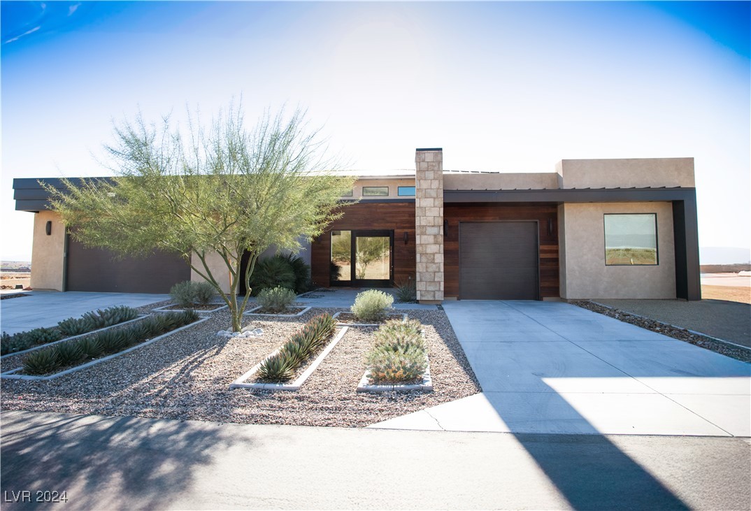 6059 East Spring Mountain Boulevard Property Photo 5