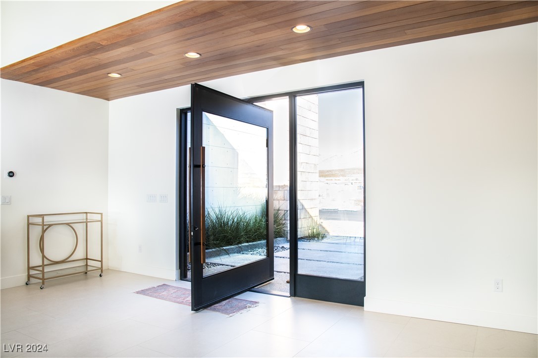 6059 East Spring Mountain Boulevard Property Photo 12