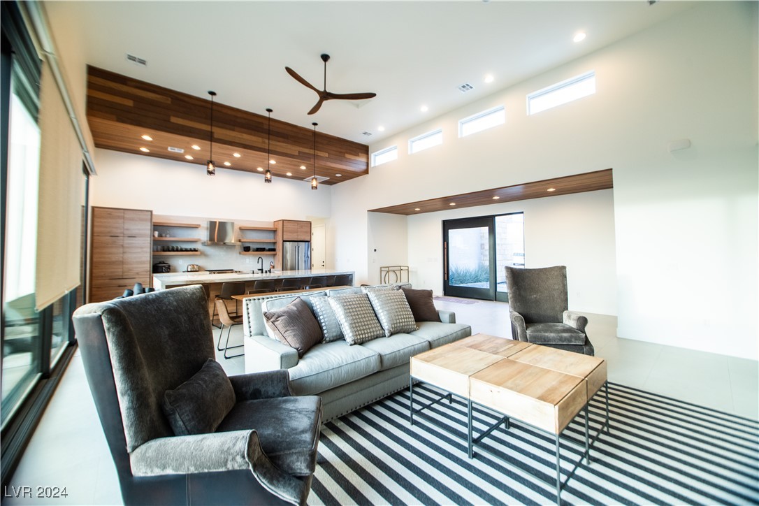 6059 East Spring Mountain Boulevard Property Photo 17