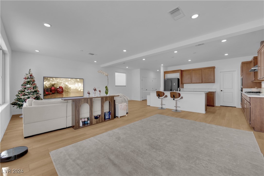 7986 Adelaide Hills Street Property Photo 9