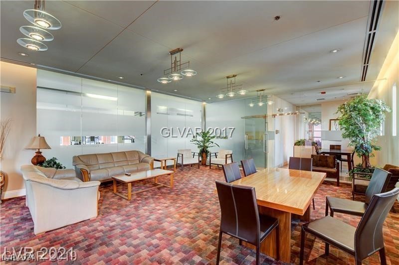 31 Agate Avenue 204 Property Photo 16