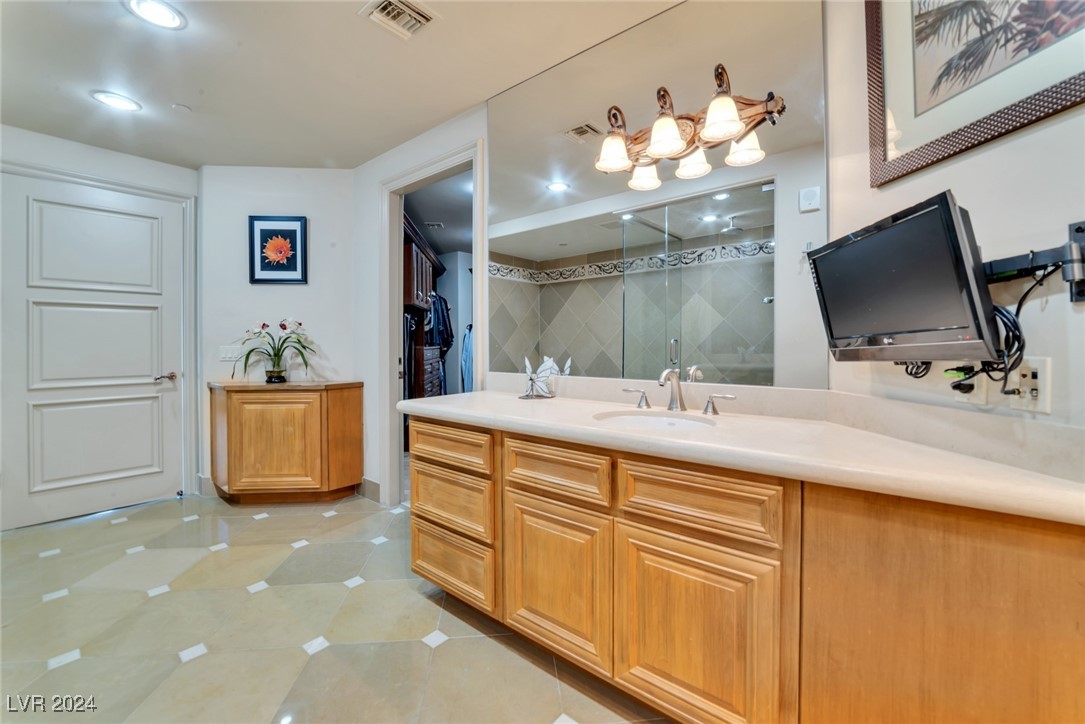 9103 Alta Drive 701 Property Photo 20
