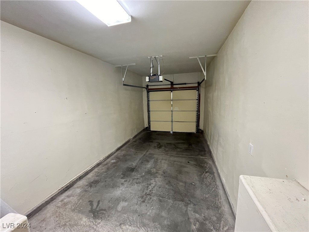 10220 Penrith Avenue 204 Property Photo 20
