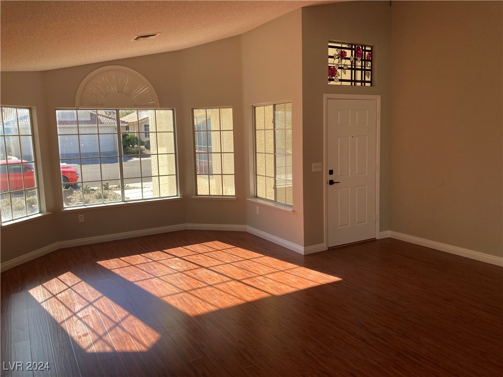 8408 Justine Court Property Photo 8