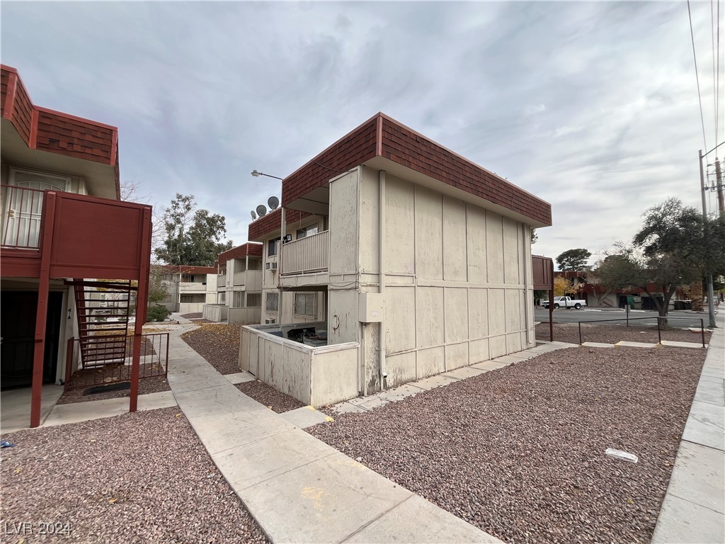 5358 Swenson Street 41 / 41a Property Photo 16