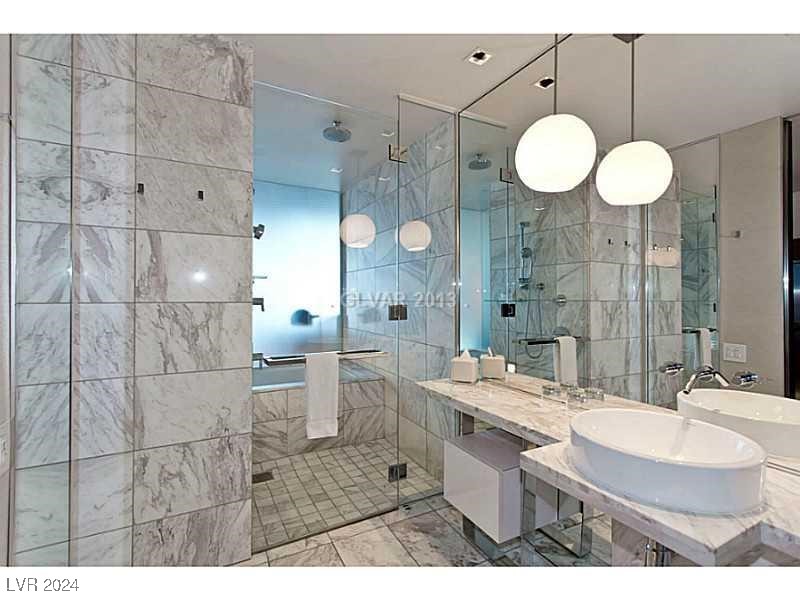 4381 West Flamingo Road 1606 Property Photo 5