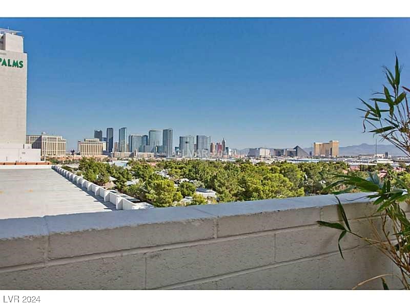4381 West Flamingo Road 1606 Property Photo 10
