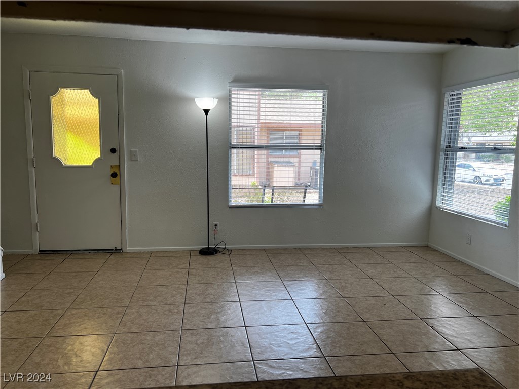 1428 Lorilyn Avenue 3 Property Photo 2