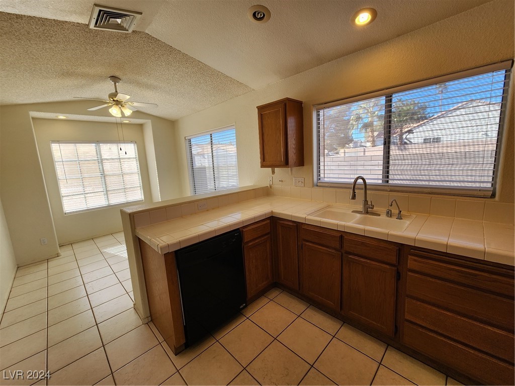 1720 Navarre Lane Property Photo 10