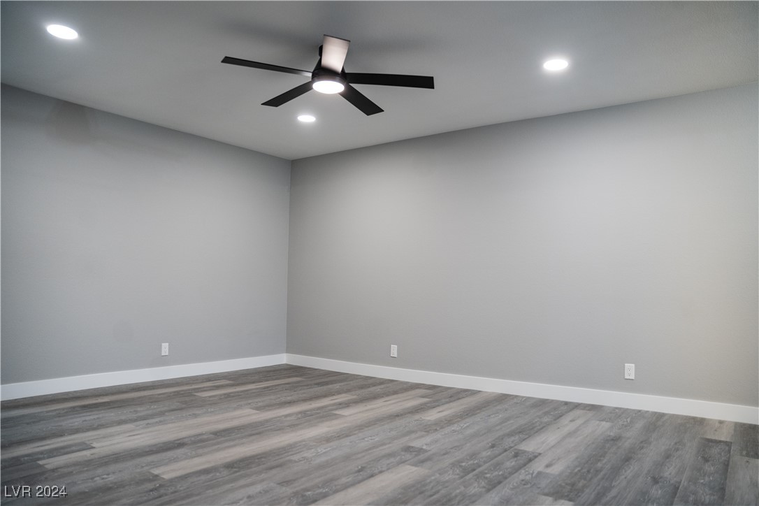 1440 Vegas Valley Drive 3 Property Photo 6