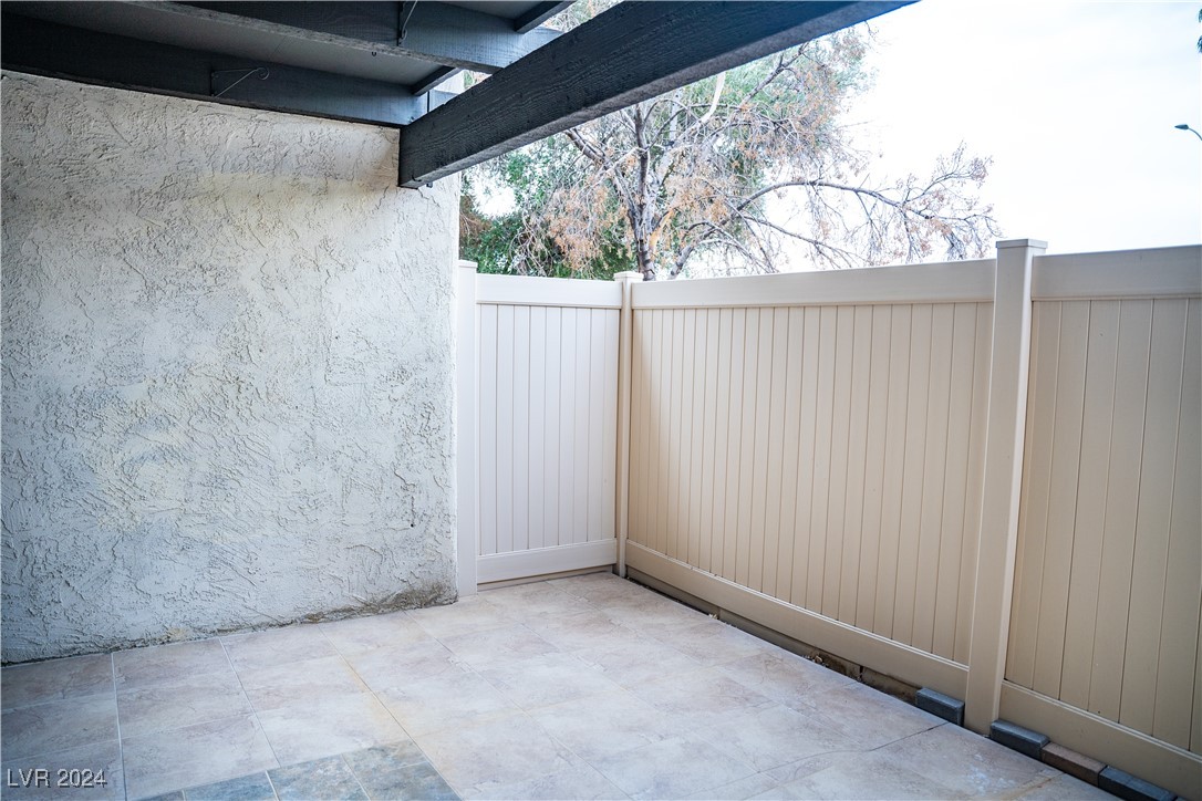 1440 Vegas Valley Drive 3 Property Photo 21