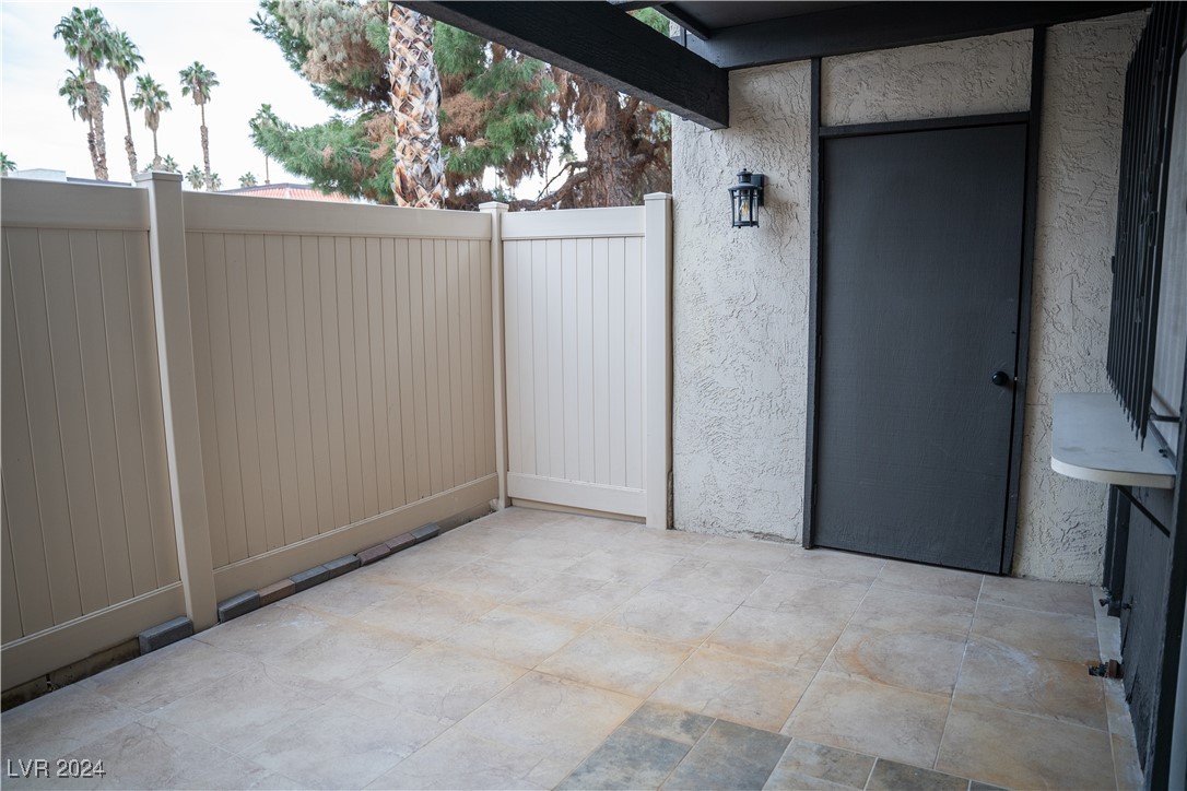 1440 Vegas Valley Drive 3 Property Photo 23