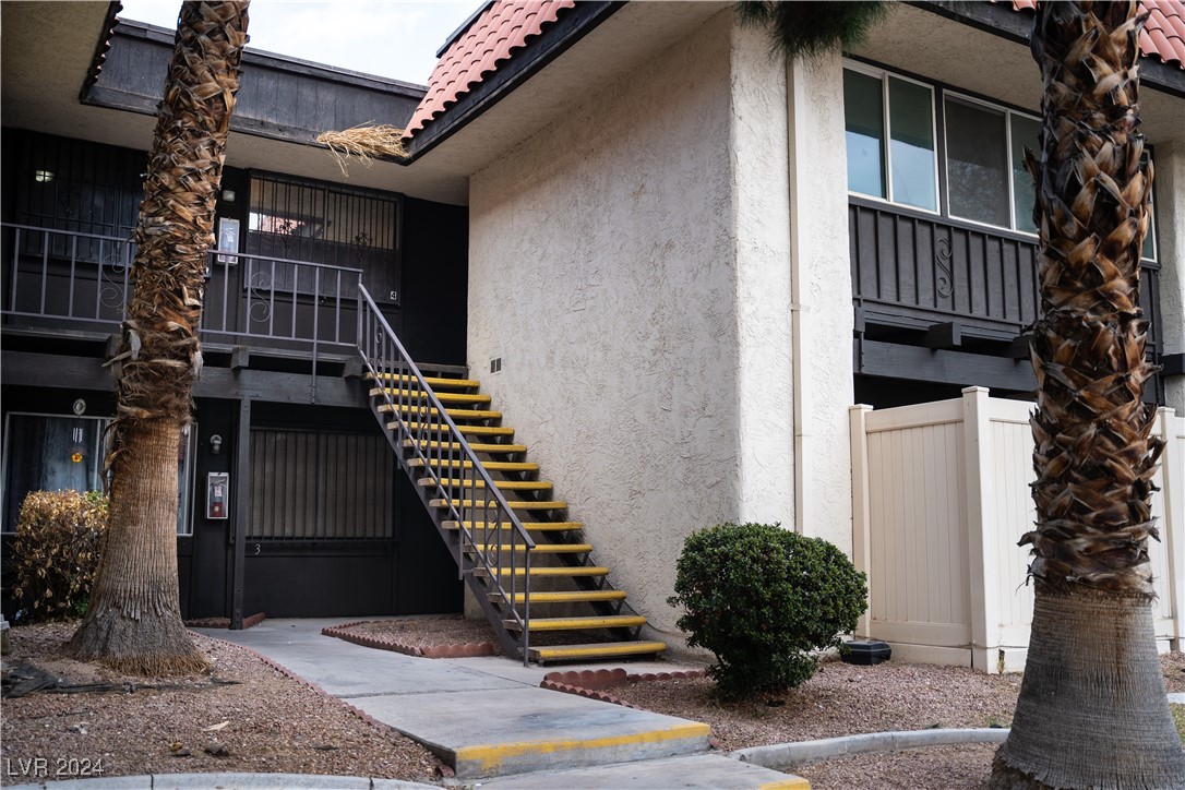 1440 Vegas Valley Drive 3 Property Photo 27