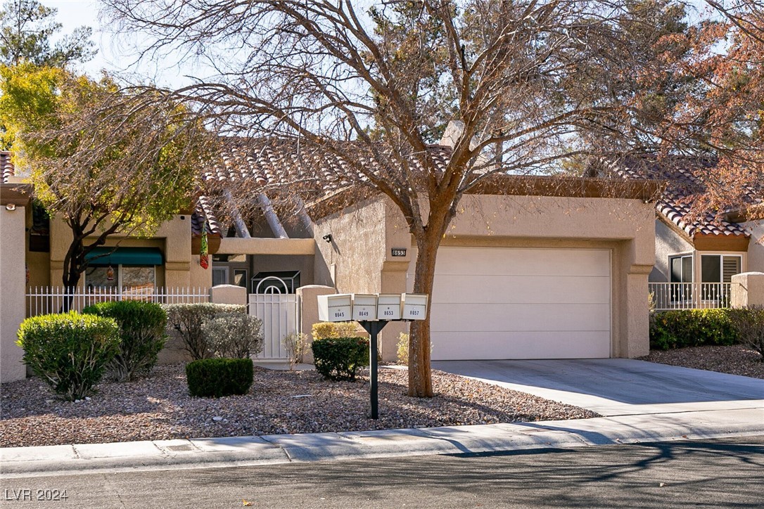 8653 Prairie Hill Drive Property Photo 1