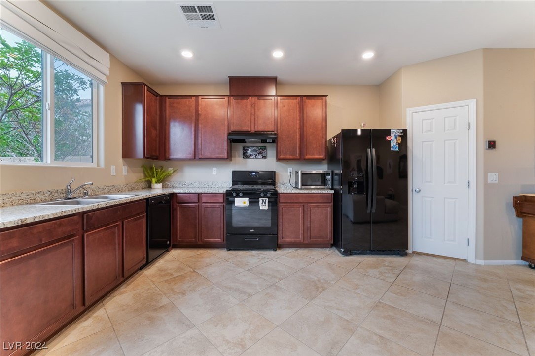 5372 Silver Branch Avenue Property Photo 8