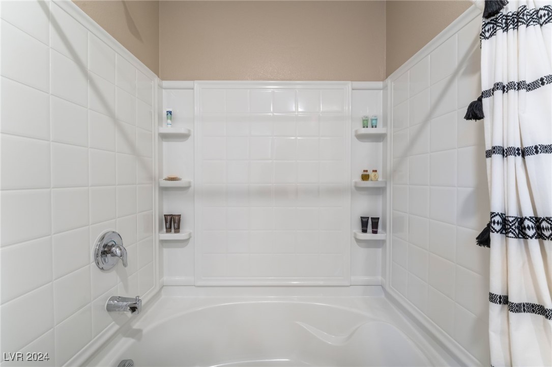5372 Silver Branch Avenue Property Photo 18
