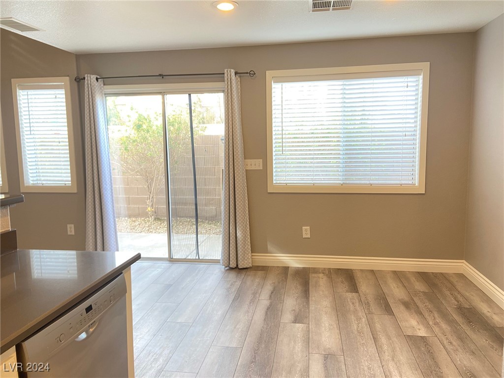 9144 Starling Wing Place Property Photo 13