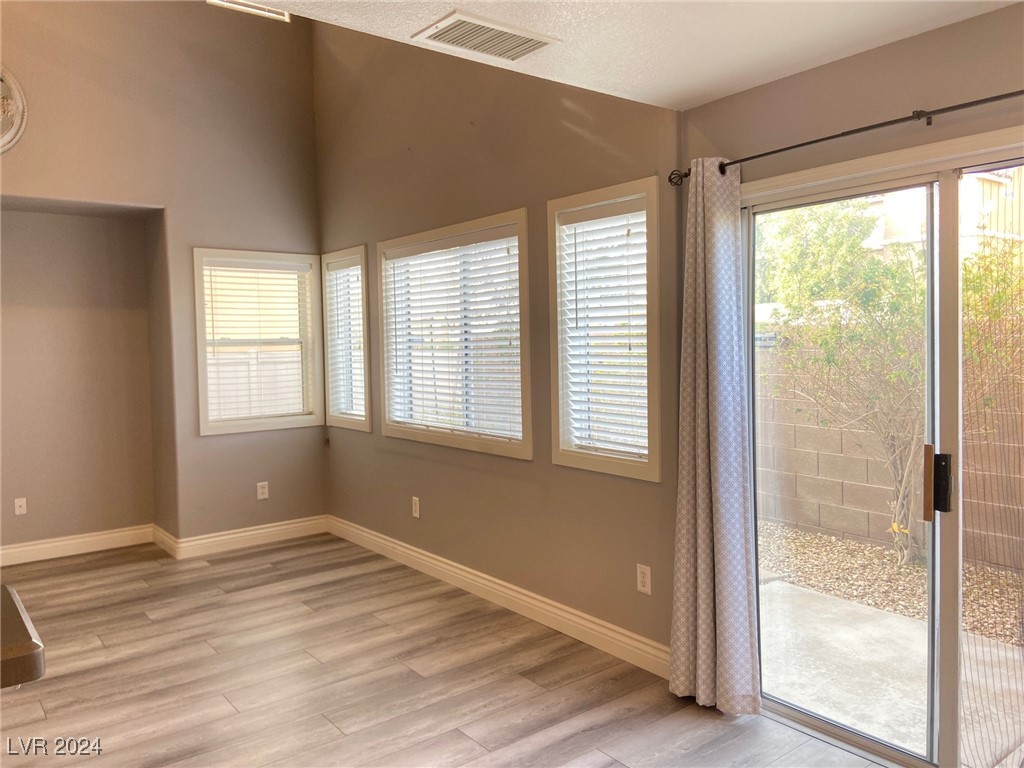9144 Starling Wing Place Property Photo 14