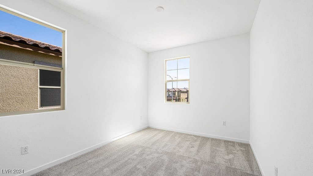 647 North Water Street Property Photo 10